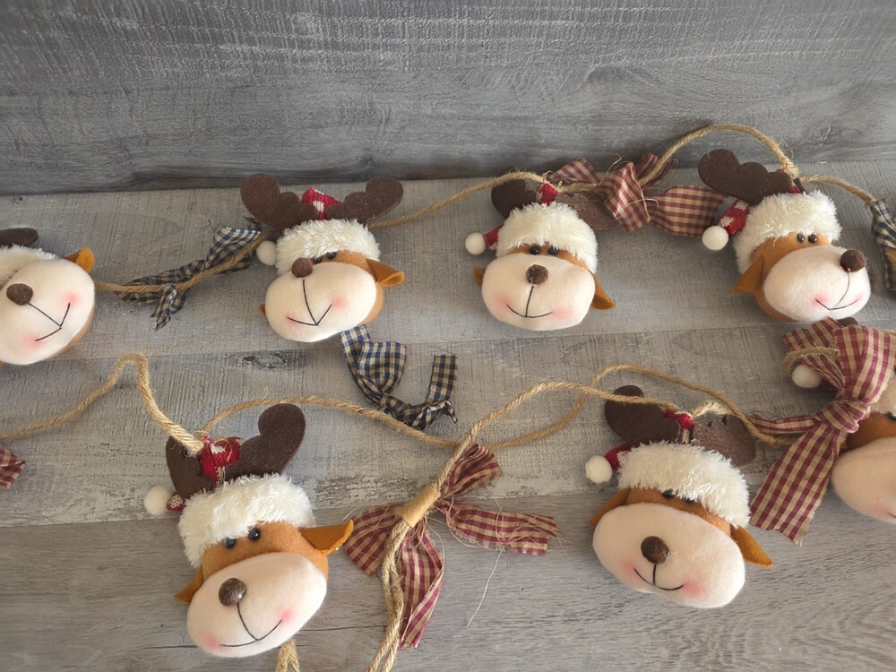 Garland Plush Reindeer Heads 8' Long Rustic Country Christmas Gingham Bows g24d